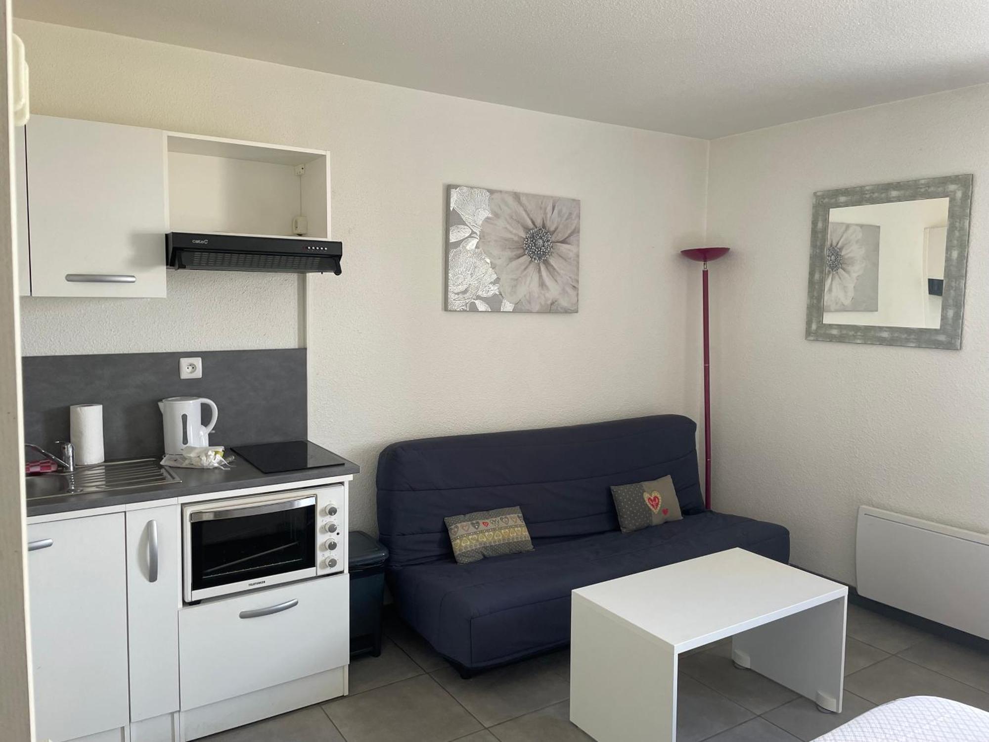 Au Rythme Des Ferrys Apartment Calais Exterior photo